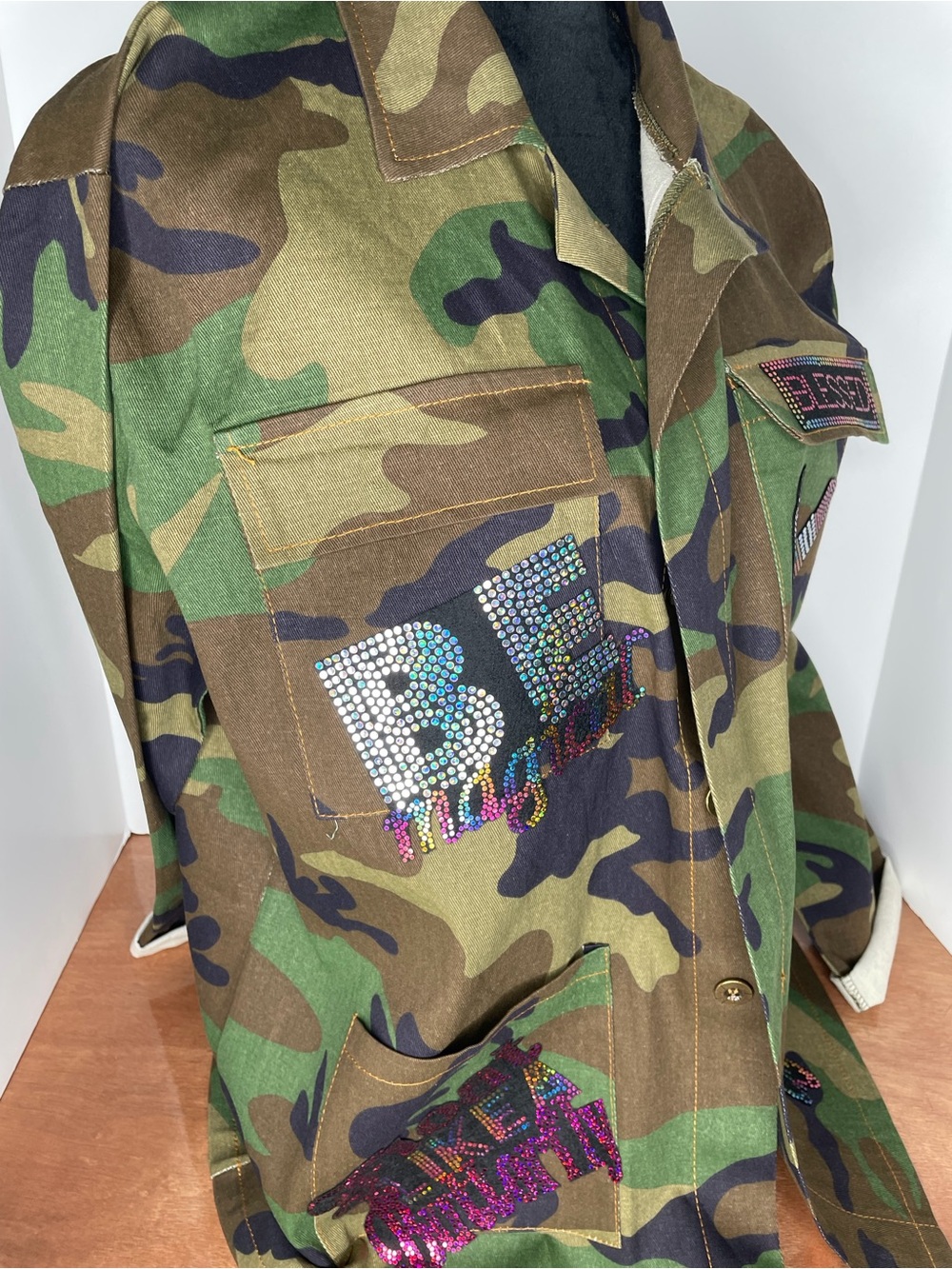 Custom Camo Embellished Butterfly Patch Jacket - Multicolor - Picture 3 of 5